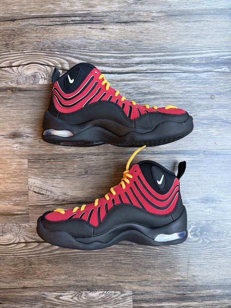 New Nike Air Bakin Red Yellow size 12