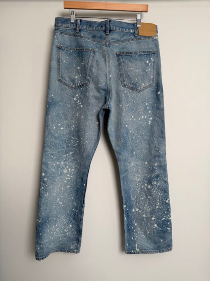 Preowned Celine Lightwash Jeans size 33