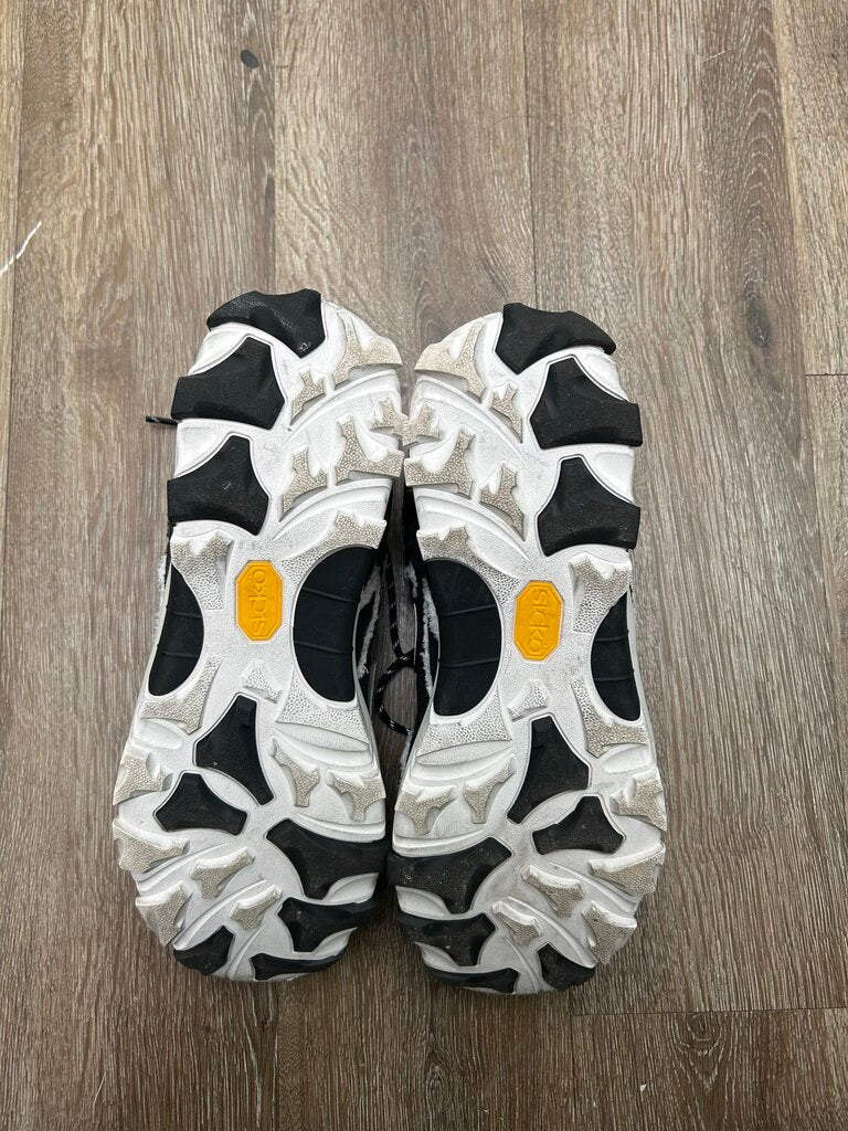 Preowned Sicko Black White Distressed Size 13