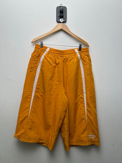 New HMDD Yellow White Nylon 3/4th Shorts Sz.XL