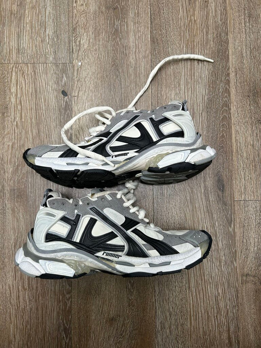 Preowned Balenciaga Black White Grey Canvas Runner Sz.42