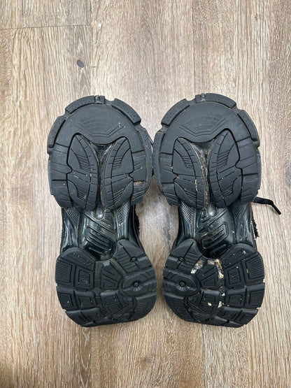 Preowned Balenciaga Black On Black Runner Sz.37