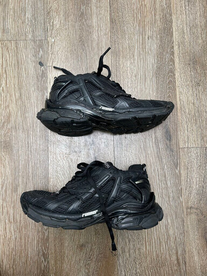 Preowned Balenciaga Black On Black Runner Sz.37