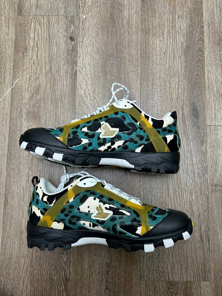 New Sicko Teal Cow Reverse Size 12