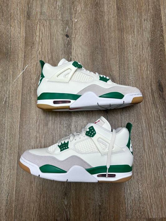 New Jordan 4 SB Pine Green Sz.9.5