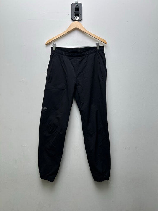 Preowned Arcteryx Black Nylon Track Pants Sz.32